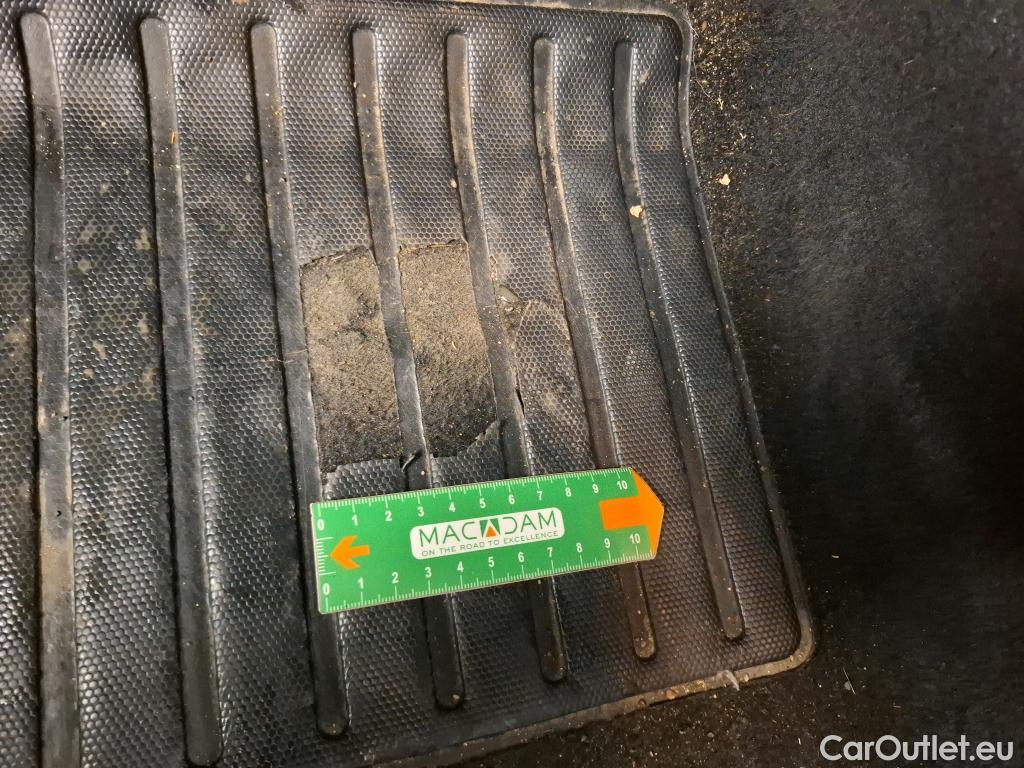  Peugeot  2008  Active Business 1.5 HDi 130CV BVA8 E6d #3