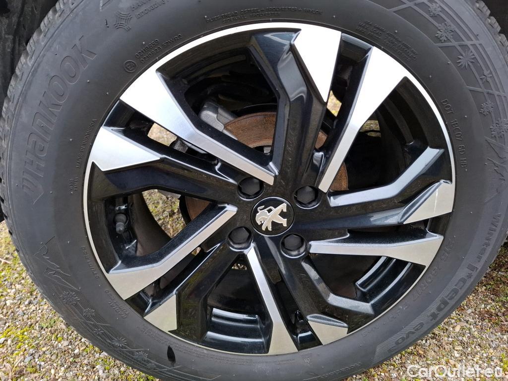 Peugeot  2008  Allure Pack 1.5 HDi 130CV BVA8 E6d #17