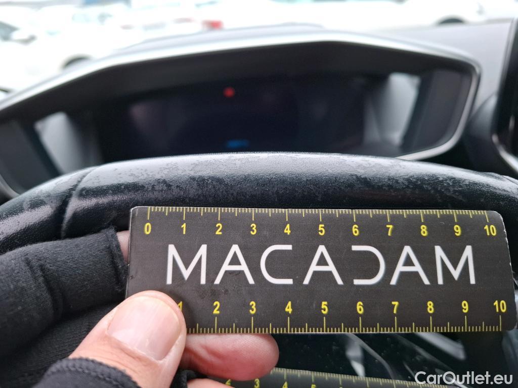  Peugeot  2008  Allure Pack 1.5 HDi 130CV BVA8 E6d #15