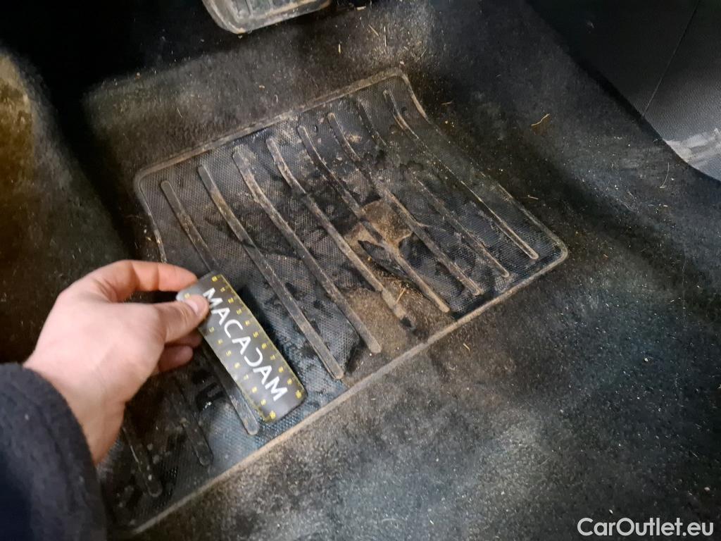  Peugeot  2008  Allure Business 1.5 HDi 130CV BVA8 E6d #3