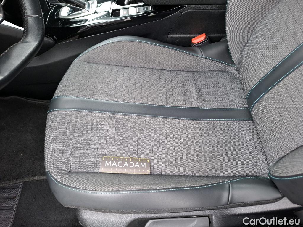  Peugeot  2008  Allure Pack 1.5 HDi 130CV BVA8 E6d #2