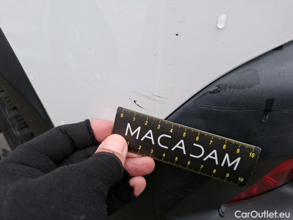  Peugeot  2008  Allure Pack 1.5 HDi 130CV BVA8 E6d #28