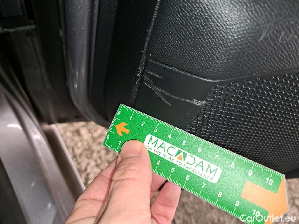  Peugeot  308  Active Pack 1.5 HDi 130CV BVA8 E6d #46