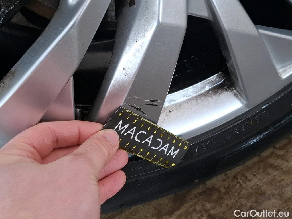  Peugeot  3008  Active Business 1.5 HDi 130CV BVA8 E6d #26