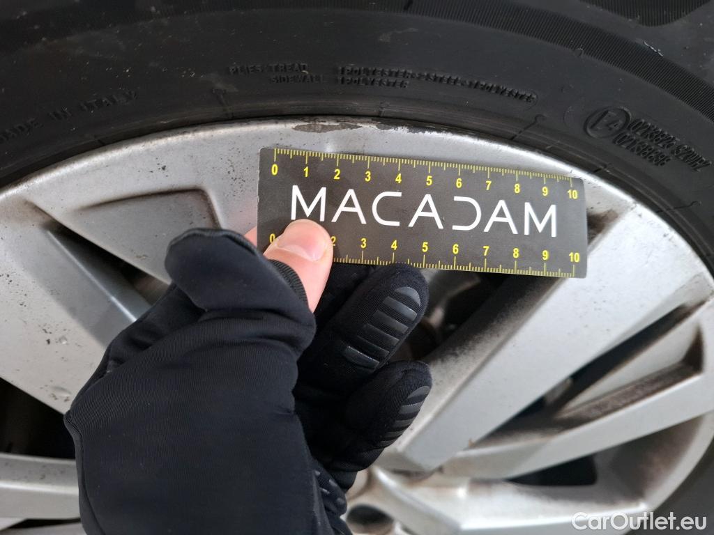  Peugeot  3008  Active Business 1.5 HDi 130CV BVM6 E6d #47