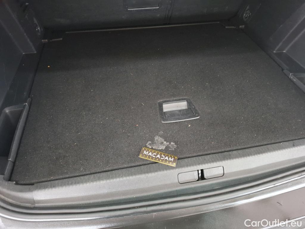  Peugeot  3008  Active Business 1.5 HDi 130CV BVA8 E6d #39