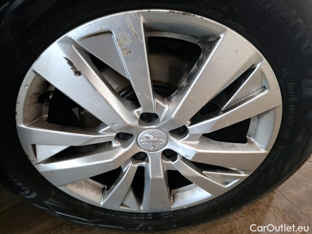  Peugeot  3008  Active Business 1.5 HDi 130CV BVA8 E6d #28