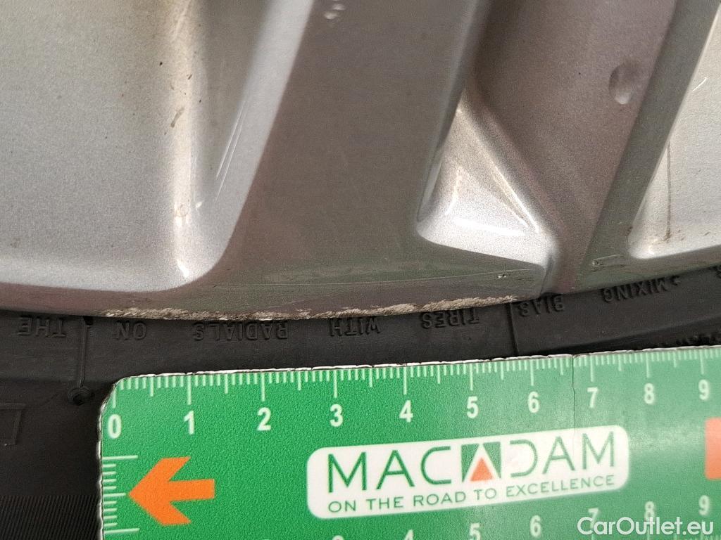  Peugeot  308 PEUGEOT  / 2017 / 5P / Berline Puretech 130 S&S EAT8 Allure #15