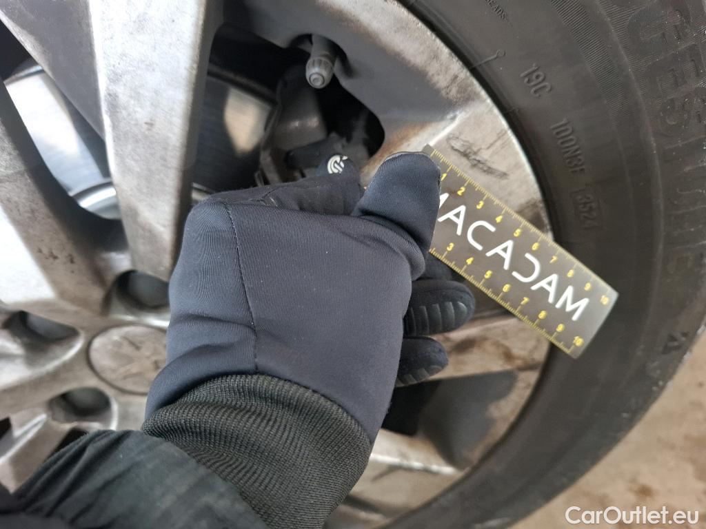  Peugeot  3008  Active Business 1.5 HDi 130CV BVM6 E6d #44