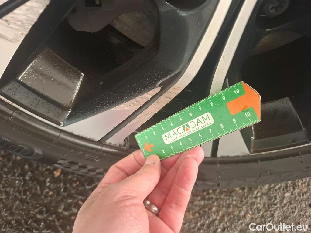  Renault  Megane  IV Berline 5pt. Limited 1.5 dCi 115CV BVM6 E6d #38