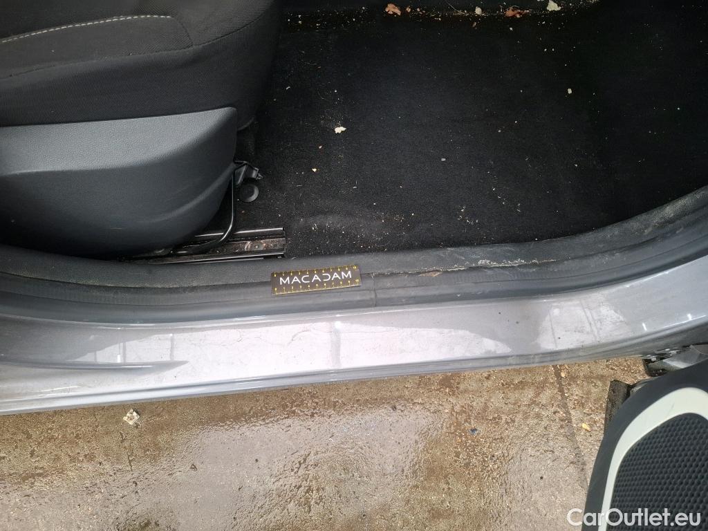  Renault  Captur  Business 1.5 dCi 90CV BVM5 E6 #14