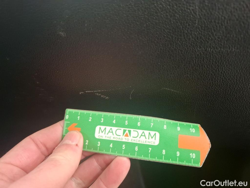  Renault  Megane  IV Berline 5pt. Limited 1.5 dCi 115CV BVM6 E6d #47