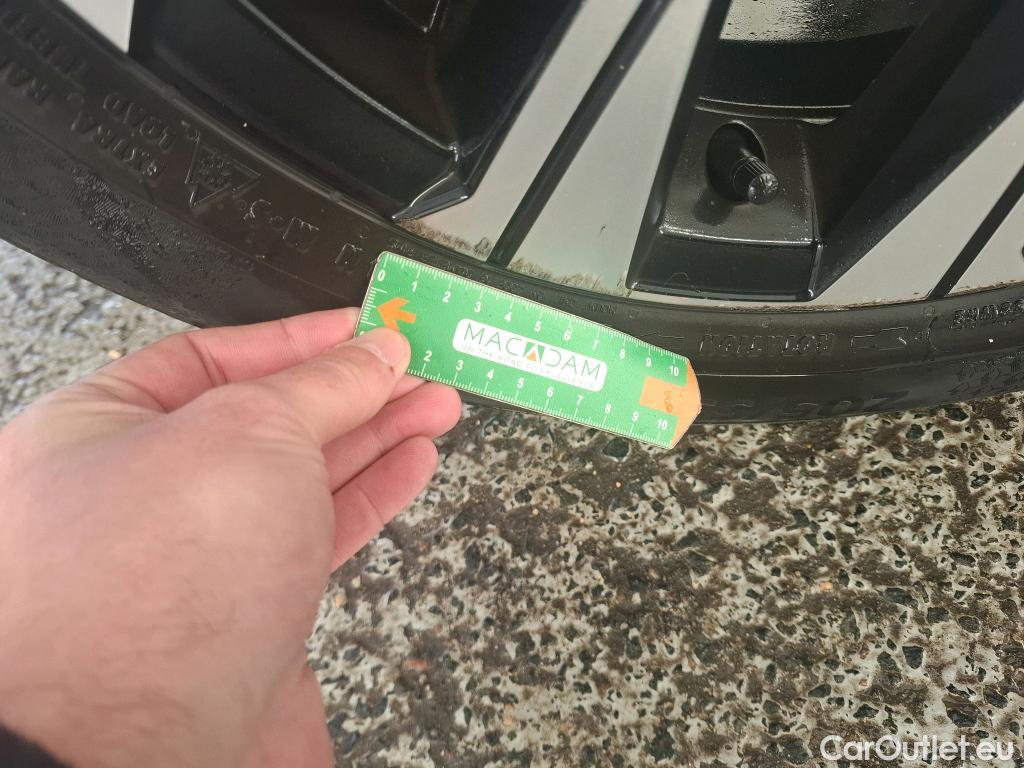  Renault  Megane  IV Berline 5pt. Limited 1.5 dCi 115CV BVM6 E6d #31