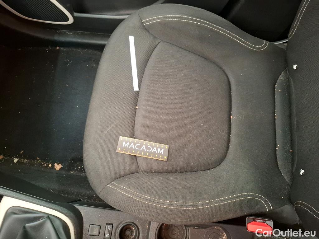  Renault  Captur  Business 1.5 dCi 90CV BVM5 E6 #29