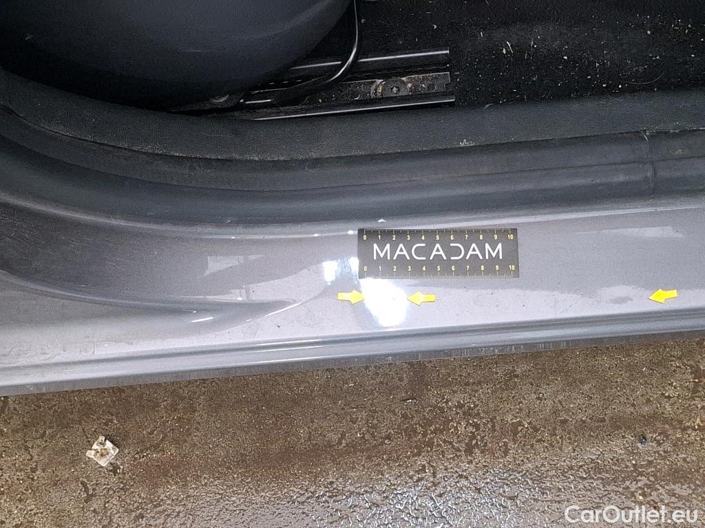  Renault  Captur  Business 1.5 dCi 90CV BVM5 E6 #17