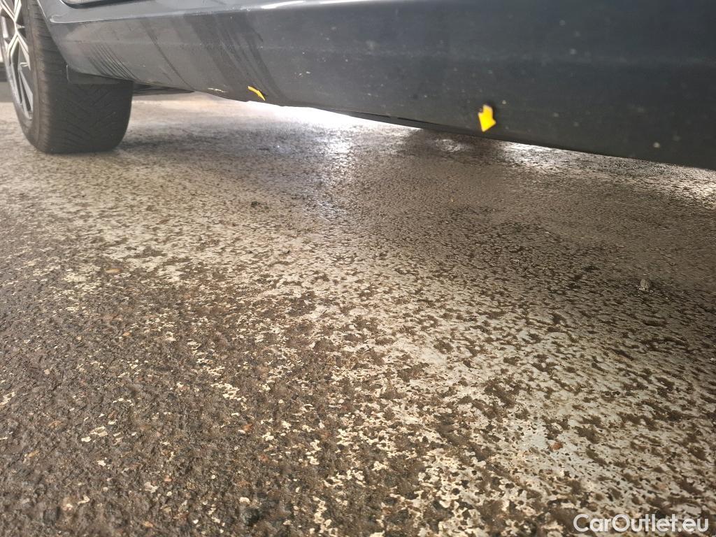  Renault  Megane  IV Berline 5pt. Limited 1.5 dCi 115CV BVM6 E6d #7