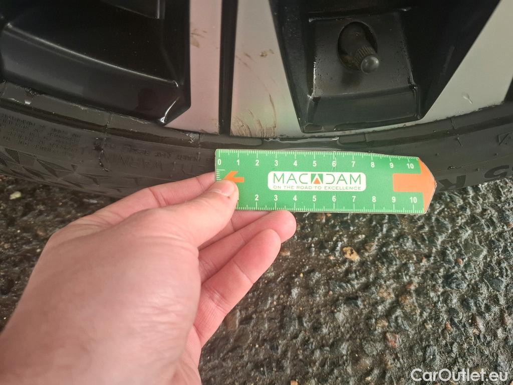  Renault  Megane  IV Berline 5pt. Limited 1.5 dCi 115CV BVM6 E6d #42