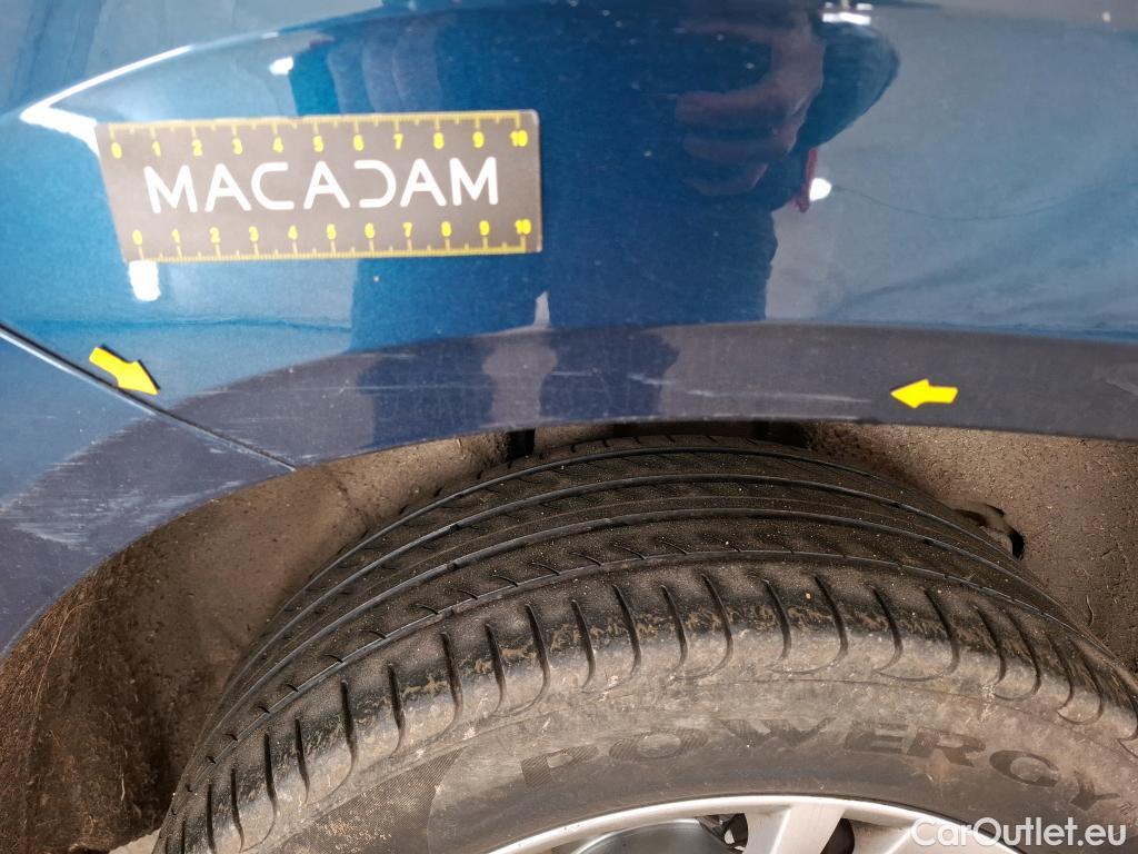  Skoda  Karoq SKODA  / 2017 / 5P / SUV 1.5 TSI ACT 150ch Ambition #5