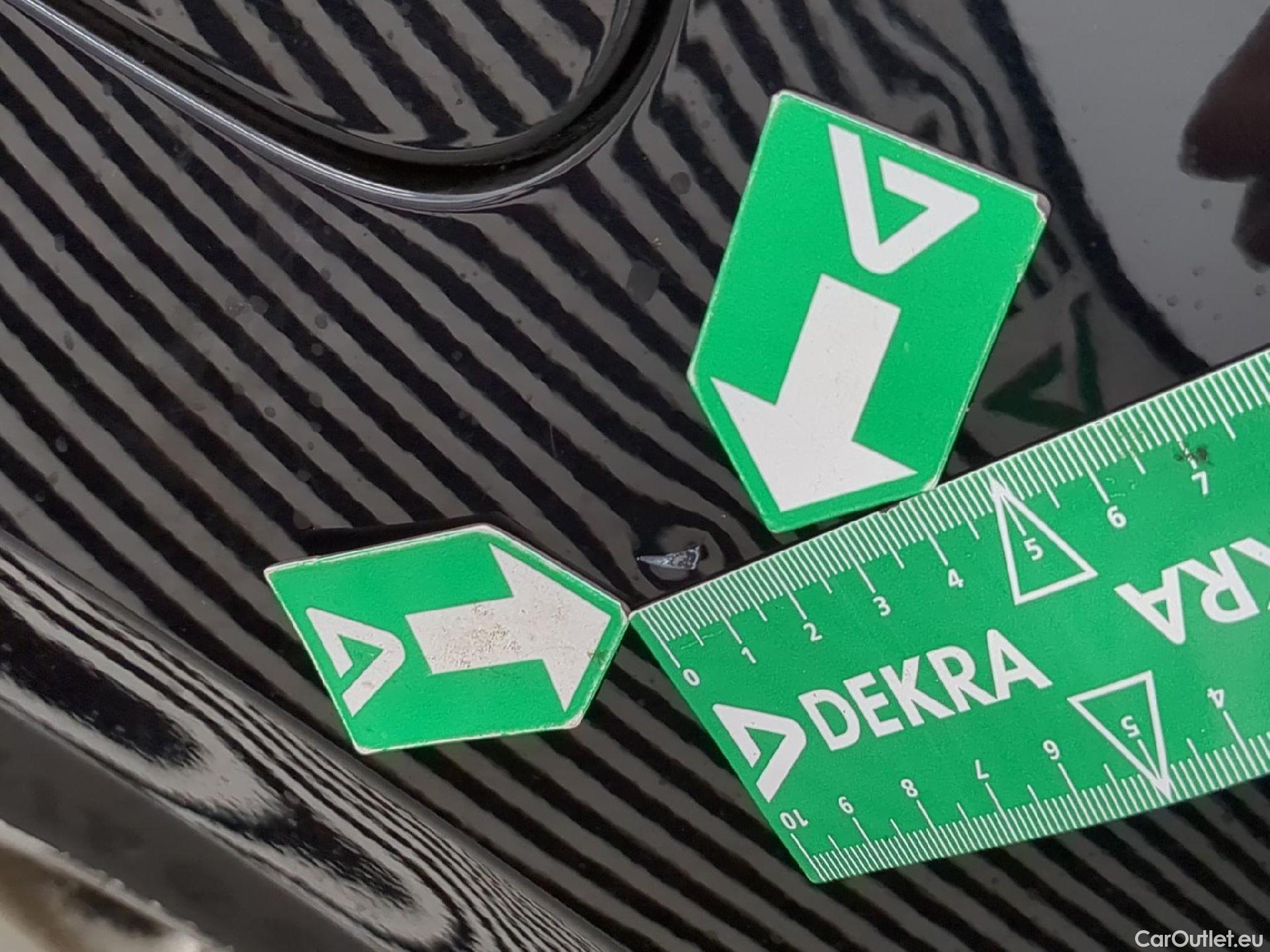  Volkswagen  Golf  VOLKSWAGEN / 2020 / 5P / Berline 2.0 TDI SCR 150 DSG7 Life Busi 1st #10