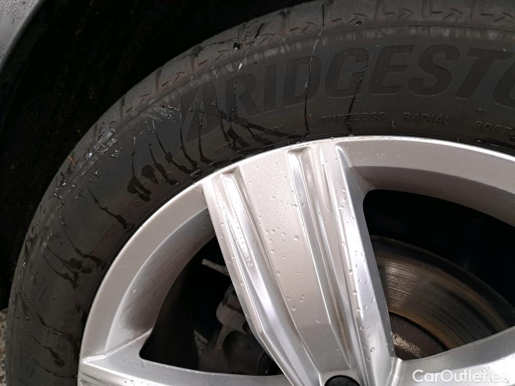  Volkswagen  Tiguan VOLKSWAGEN  / 2016 / 5P / SUV 2.0 TDI 150 DSG7 Carat Exclusive #25