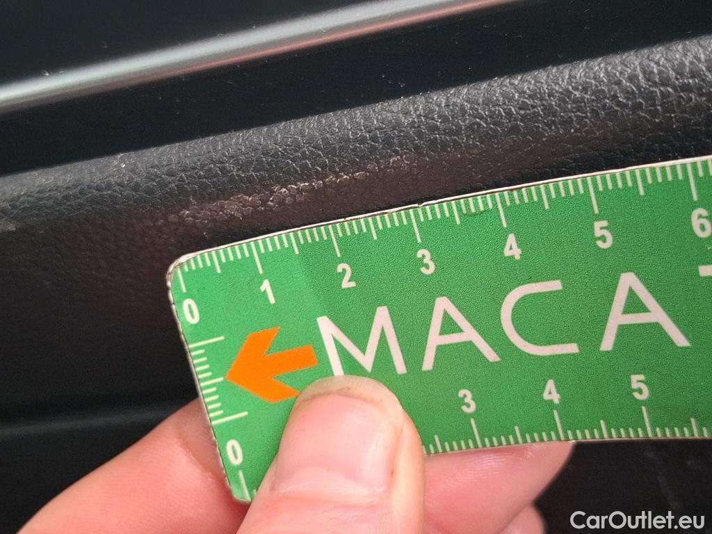  Volkswagen  Golf  VOLKSWAGEN / 2020 / 5P / Berline 2.0 TDI SCR 150 DSG7 Life Busi 1st #8