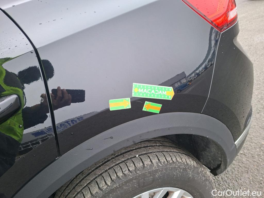  Volkswagen  T-ROC VOLKSWAGEN  / 2017 / 5P / SUV 1.0 TSI 110 LOUNGE BUSINESS #2