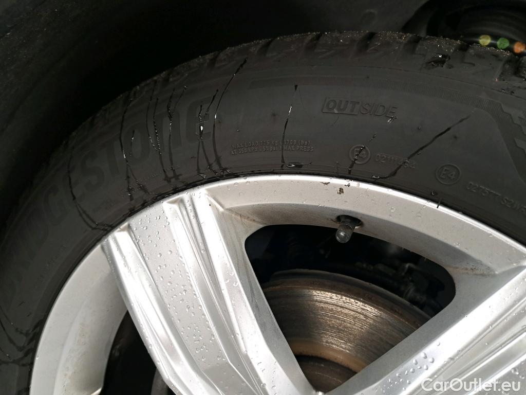  Volkswagen  Tiguan VOLKSWAGEN  / 2016 / 5P / SUV 2.0 TDI 150 DSG7 Carat Exclusive #32