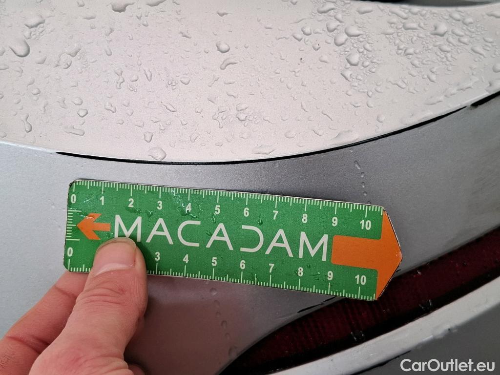  Volkswagen  Golf  VOLKSWAGEN / 2020 / 5P / Berline 2.0 TDI SCR 150 DSG7 Life Busi 1st #23