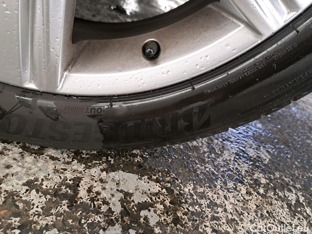  Volkswagen  Tiguan VOLKSWAGEN  / 2016 / 5P / SUV 2.0 TDI 150 DSG7 Carat Exclusive #28