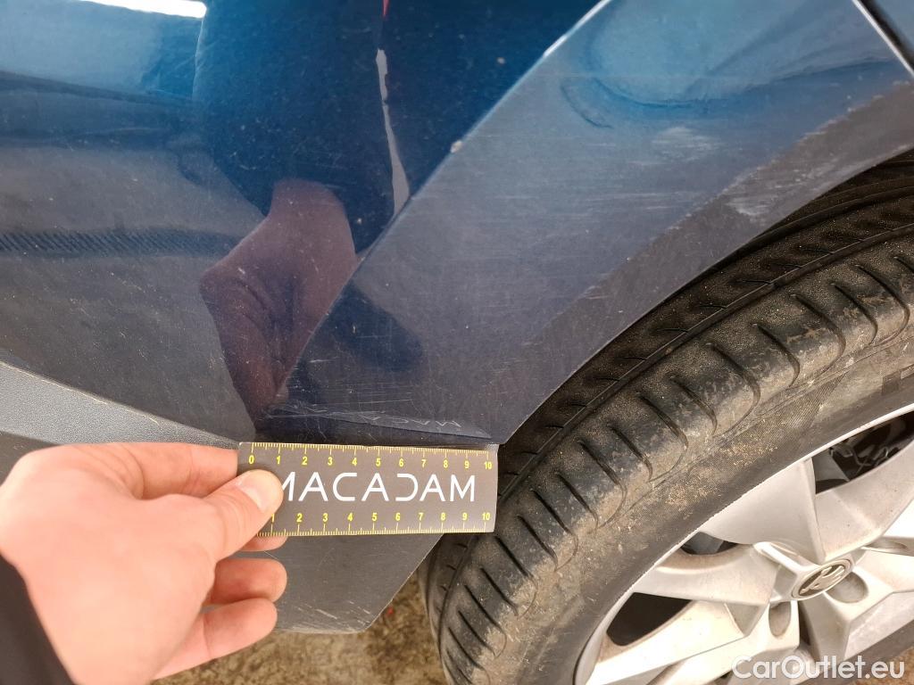  Skoda  Karoq SKODA  / 2017 / 5P / SUV 1.5 TSI ACT 150ch Ambition #8