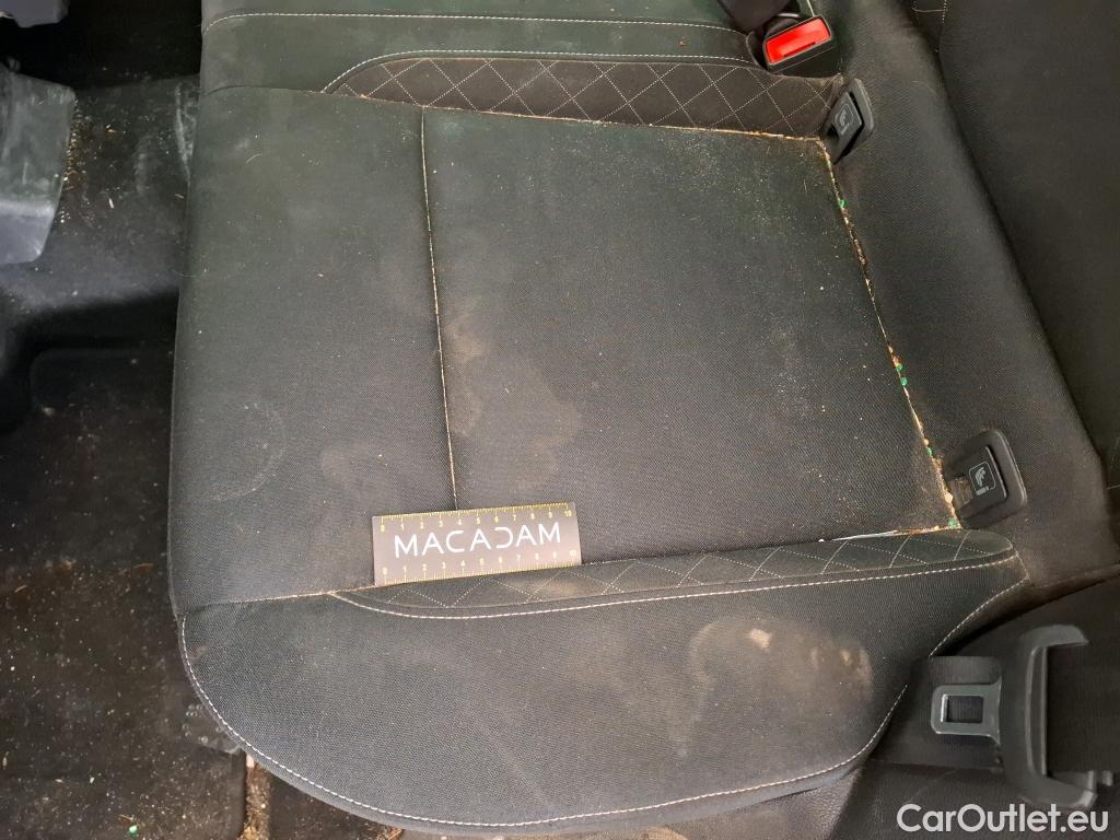  Skoda  Karoq SKODA  / 2017 / 5P / SUV 1.5 TSI ACT 150ch Ambition #14