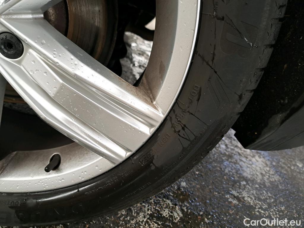  Volkswagen  Tiguan VOLKSWAGEN  / 2016 / 5P / SUV 2.0 TDI 150 DSG7 Carat Exclusive #27