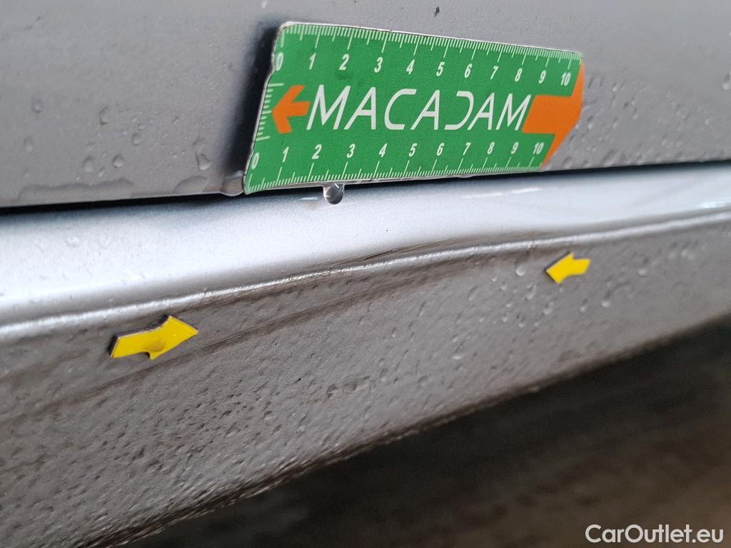  Volkswagen  Golf  VOLKSWAGEN / 2020 / 5P / Berline 2.0 TDI SCR 150 DSG7 Life Busi 1st #2