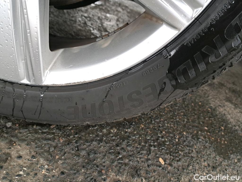  Volkswagen  Tiguan VOLKSWAGEN  / 2016 / 5P / SUV 2.0 TDI 150 DSG7 Carat Exclusive #34