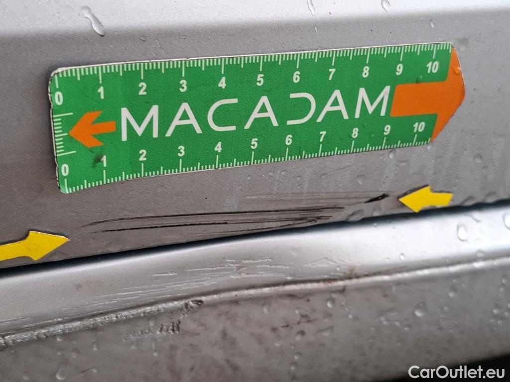  Volkswagen  Golf  VOLKSWAGEN / 2020 / 5P / Berline 2.0 TDI SCR 150 DSG7 Life Busi 1st #11