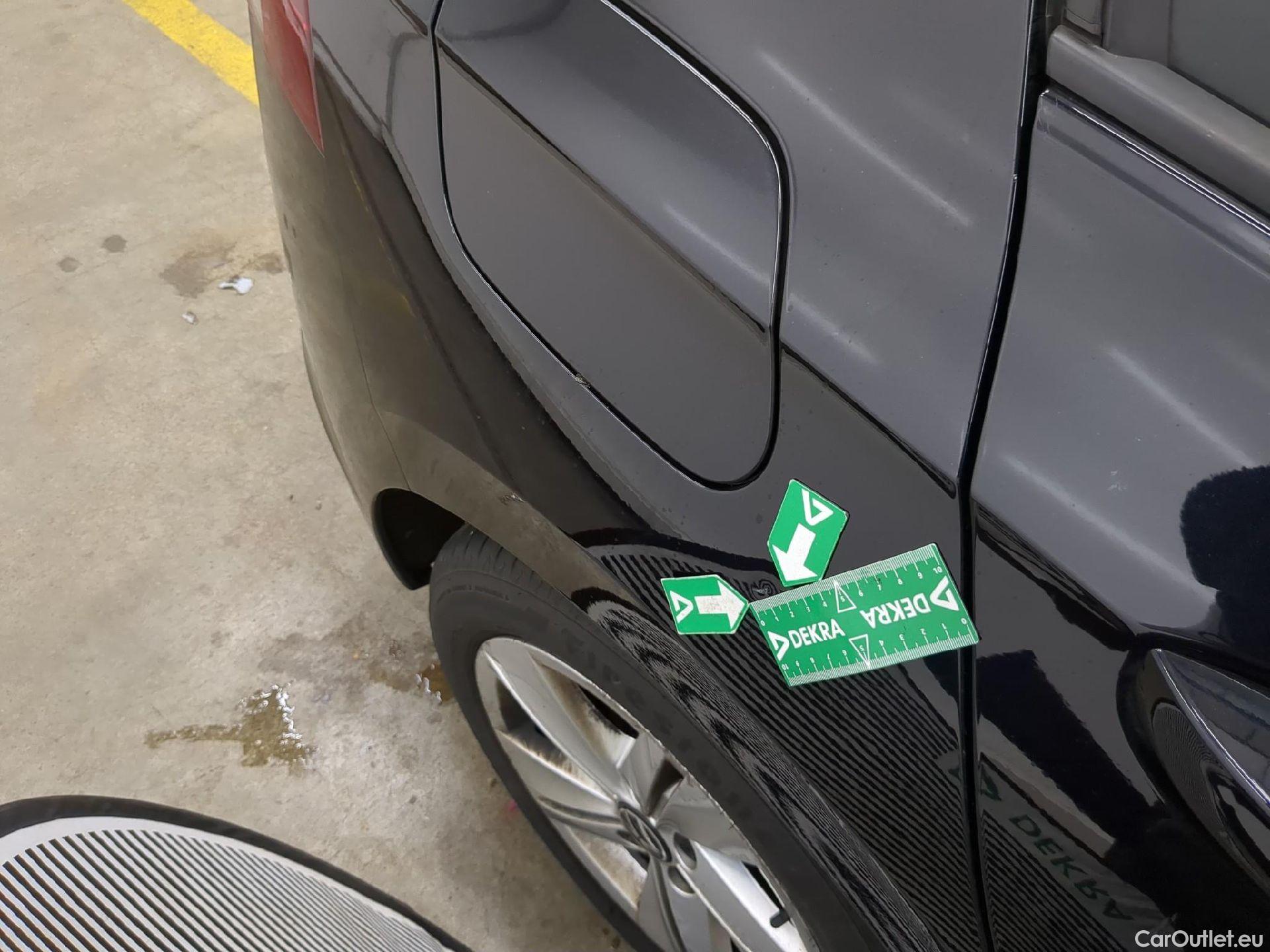  Volkswagen  Golf  VOLKSWAGEN / 2020 / 5P / Berline 2.0 TDI SCR 150 DSG7 Life Busi 1st #9