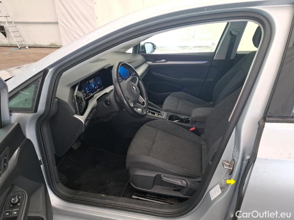  Volkswagen  Golf  VOLKSWAGEN / 2020 / 5P / Berline 2.0 TDI SCR 150 DSG7 Life Busi 1st #46