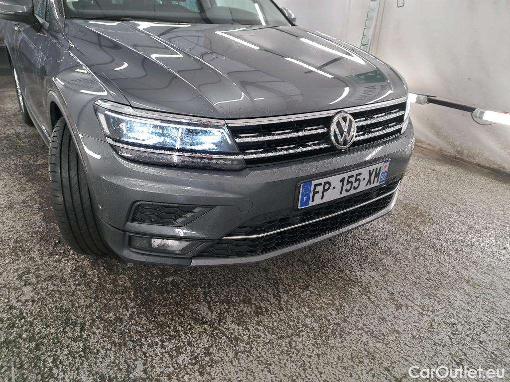  Volkswagen  Tiguan VOLKSWAGEN  / 2016 / 5P / SUV 2.0 TDI 150 DSG7 Carat Exclusive #8