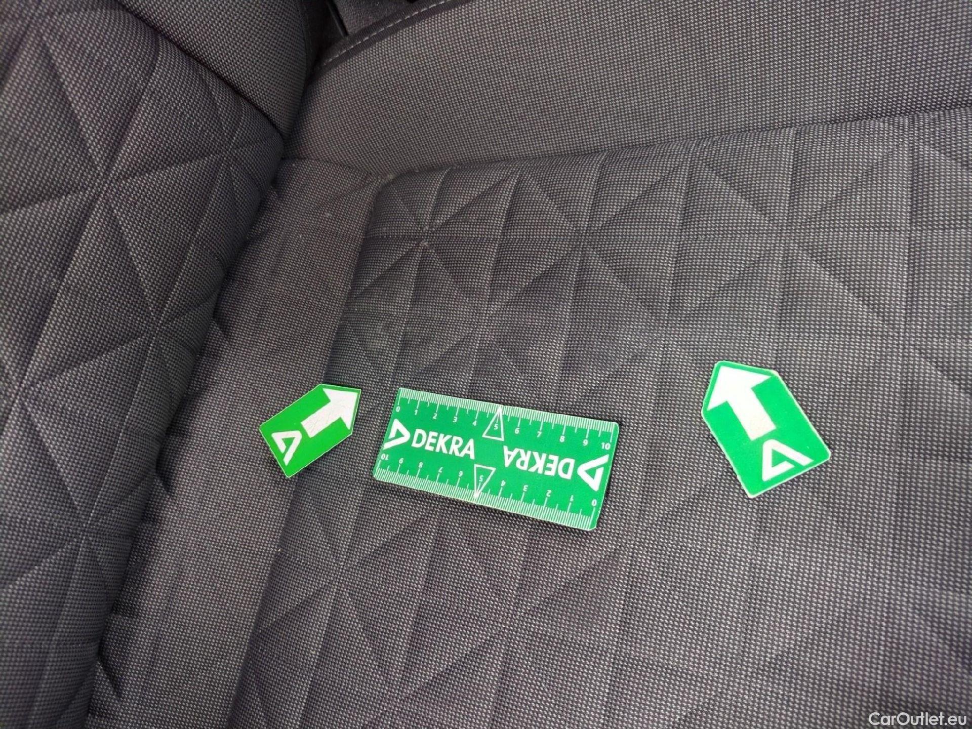  Volkswagen  Tiguan VOLKSWAGEN  / 2020 / 5P / SUV 2.0 TDI 150 DSG7 LIFE PLUS #15