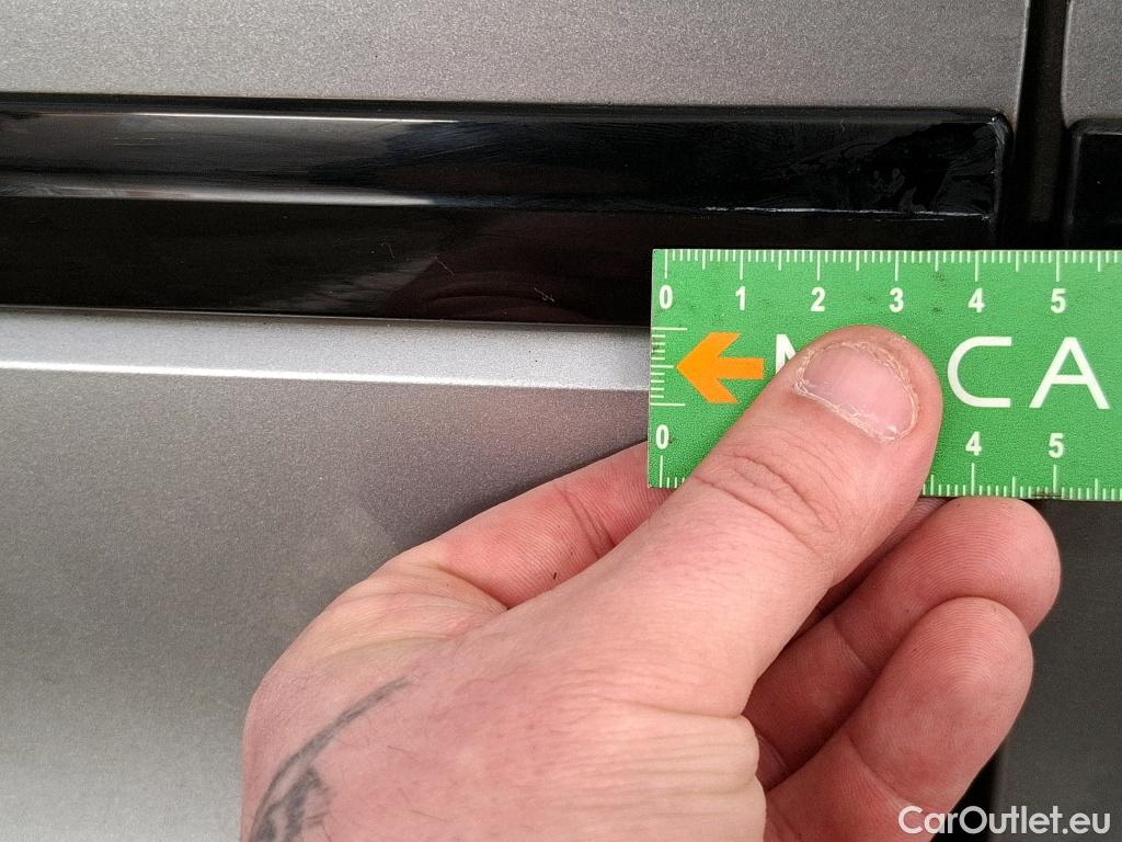  Volkswagen  Tiguan VOLKSWAGEN  Allspace / 2021 / 5P / SUV 2.0 TDI 150 DSG7 R-Line #76