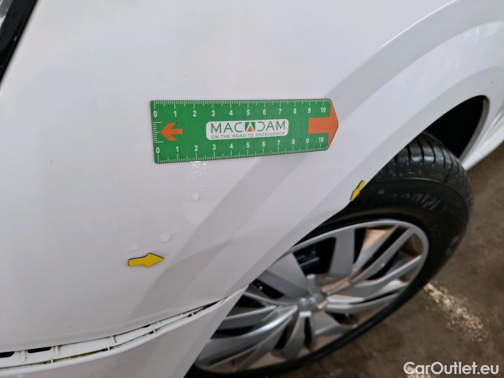  Peugeot  208  Premium 1.2 PureTech 75CV BVM5 E6d #2