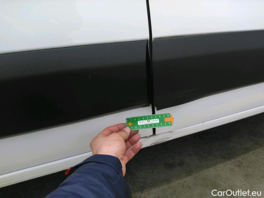  Citroen  Berlingo CITROEN  / 2018 / 4P / Fourgonnette M 1000kg PureTech 110 S&S BVM6 Driver #28