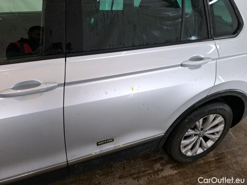  Volkswagen  Tiguan VOLKSWAGEN  / 2020 / 5P / SUV 2.0 TDI 150 DSG7 Life Business #1