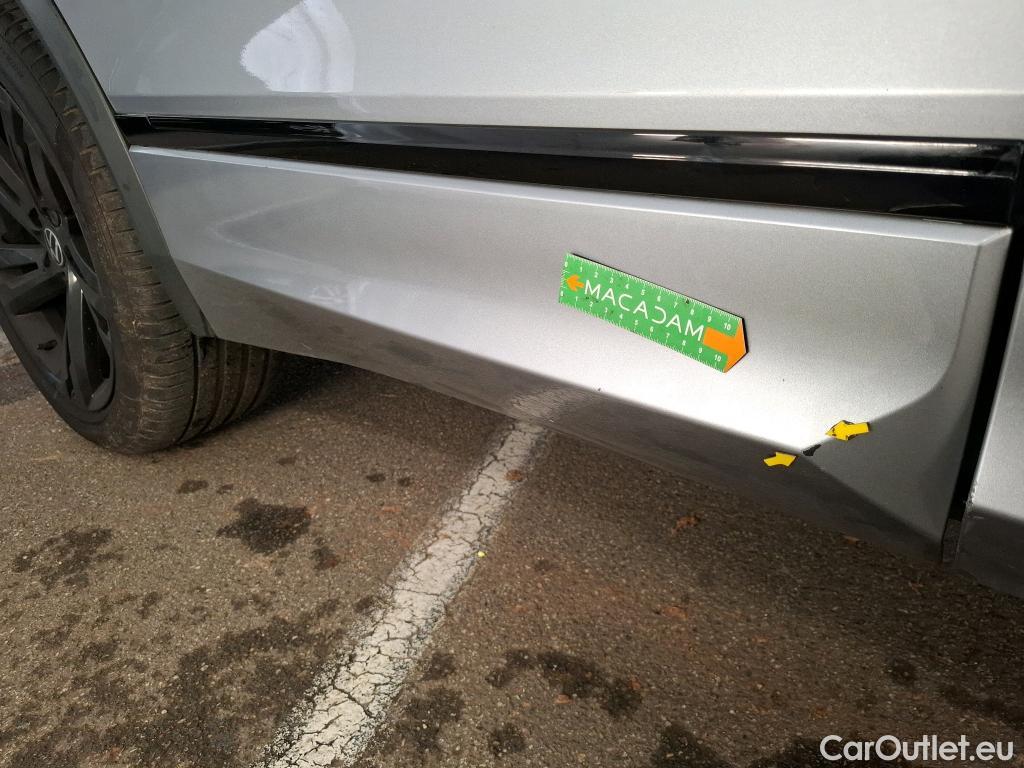  Volkswagen  Tiguan VOLKSWAGEN  Allspace / 2021 / 5P / SUV 2.0 TDI 150 DSG7 R-Line #74