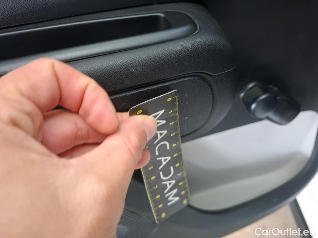  Citroen  C3 CITROEN  Société / 2020 / 5P / Berline PureTech 83 S&S BVM Feel Nav #4