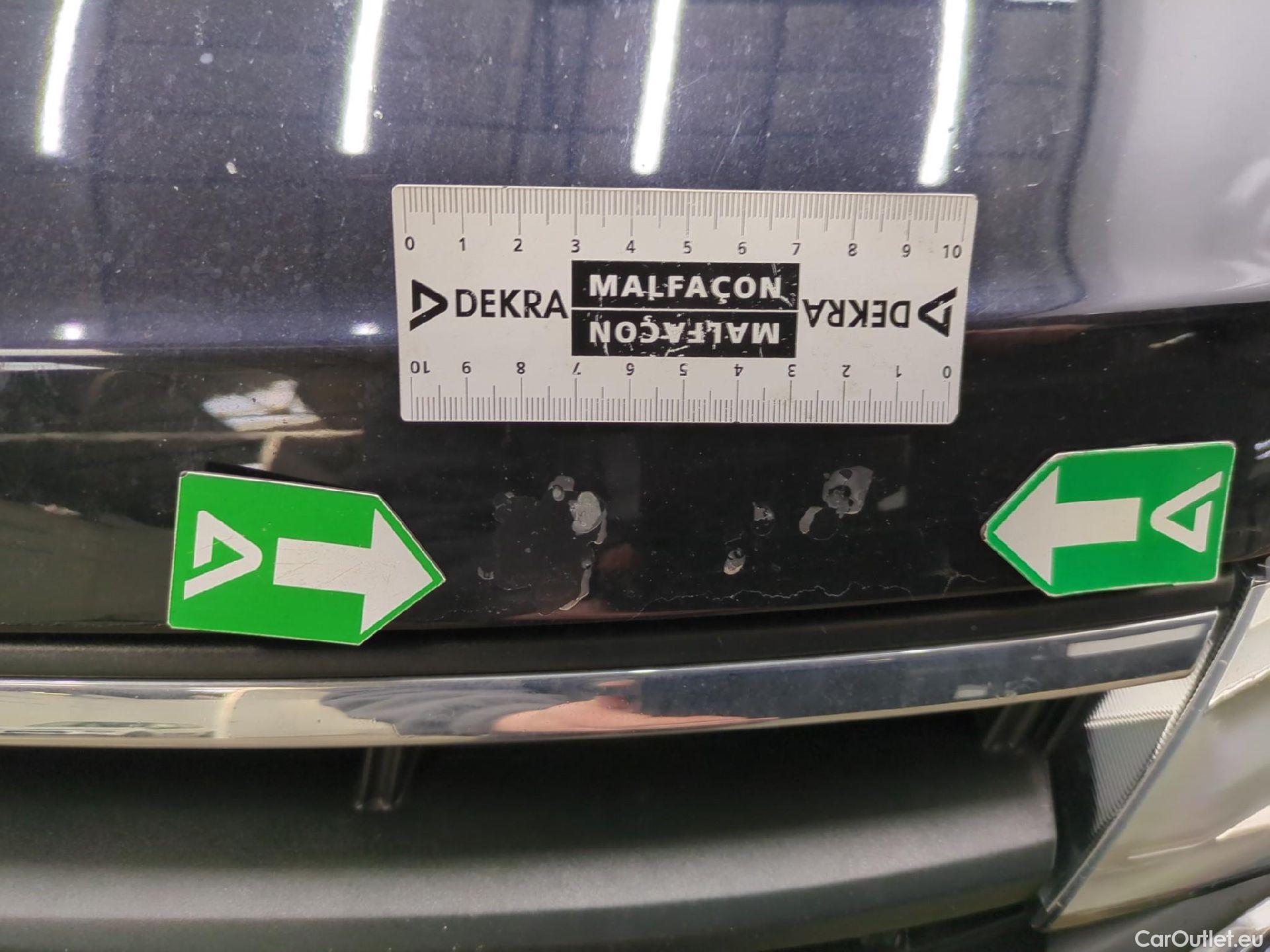  Volkswagen  Tiguan VOLKSWAGEN  / 2020 / 5P / SUV 2.0 TDI 150 DSG7 LIFE PLUS #27