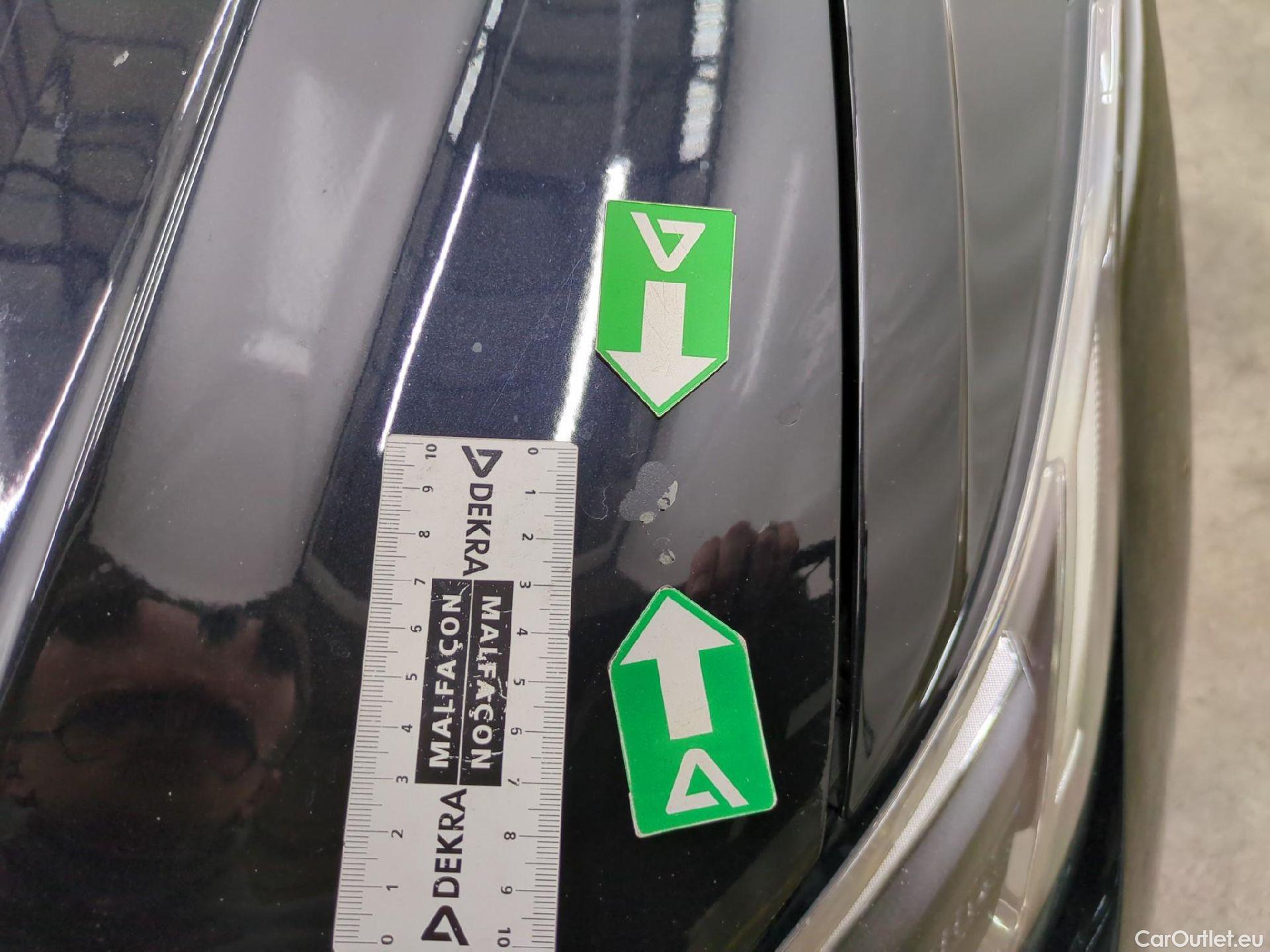  Volkswagen  Tiguan VOLKSWAGEN  / 2020 / 5P / SUV 2.0 TDI 150 DSG7 LIFE PLUS #25