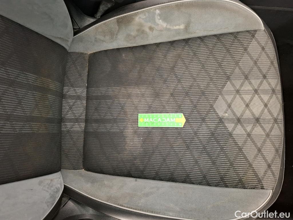  Volkswagen  Tiguan VOLKSWAGEN  Allspace / 2021 / 5P / SUV 2.0 TDI 150 DSG7 R-Line #44