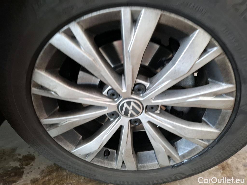  Volkswagen  Tiguan VOLKSWAGEN  / 2020 / 5P / SUV 2.0 TDI 150 DSG7 Life Business #11