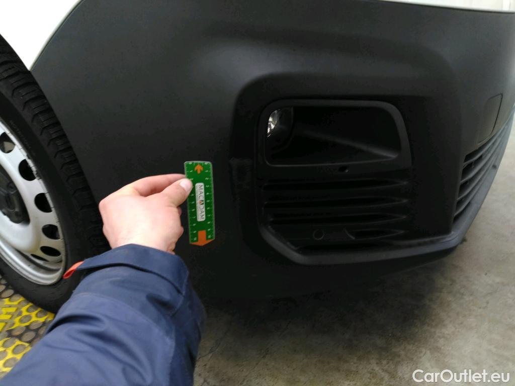  Citroen  Berlingo CITROEN  / 2018 / 4P / Fourgonnette M 1000kg PureTech 110 S&S BVM6 Driver #39